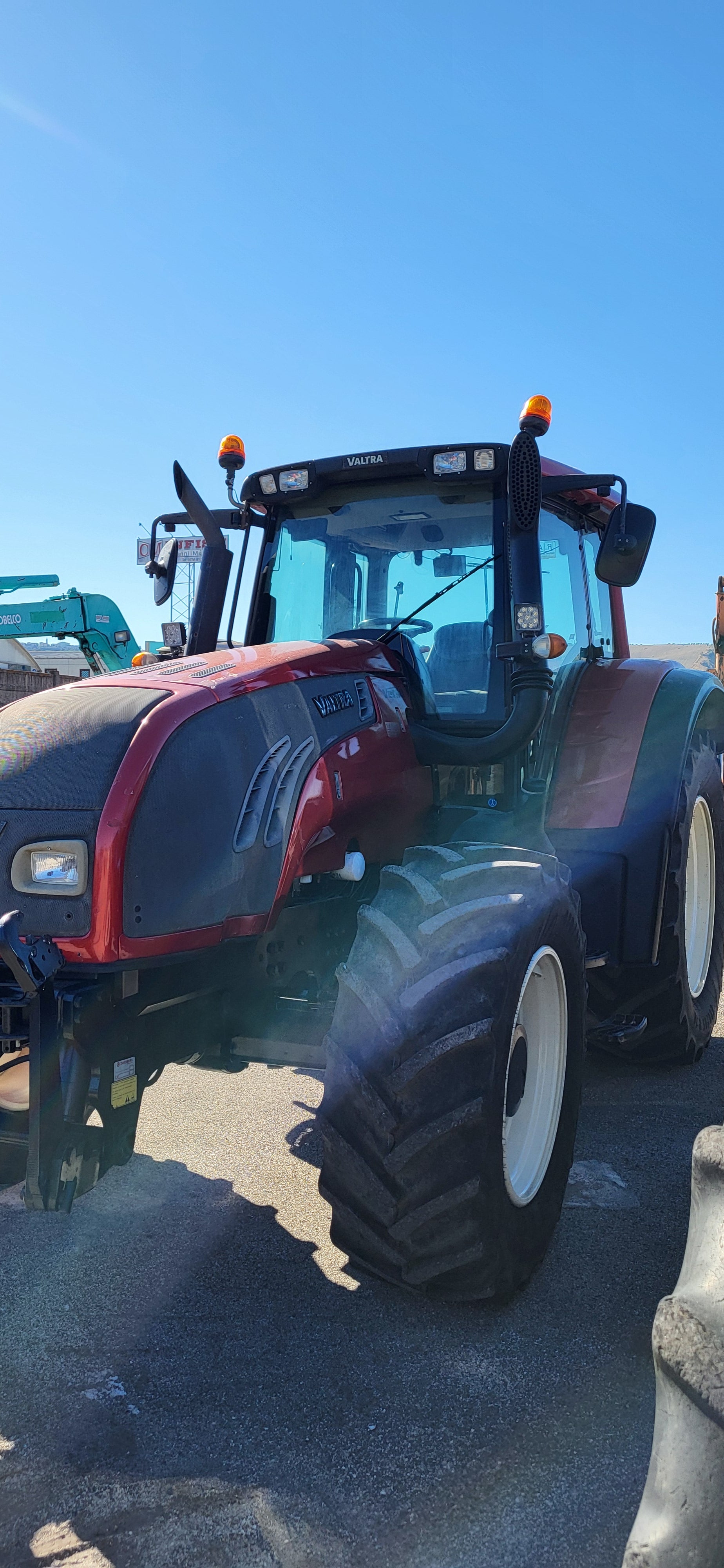 VALTRA T132