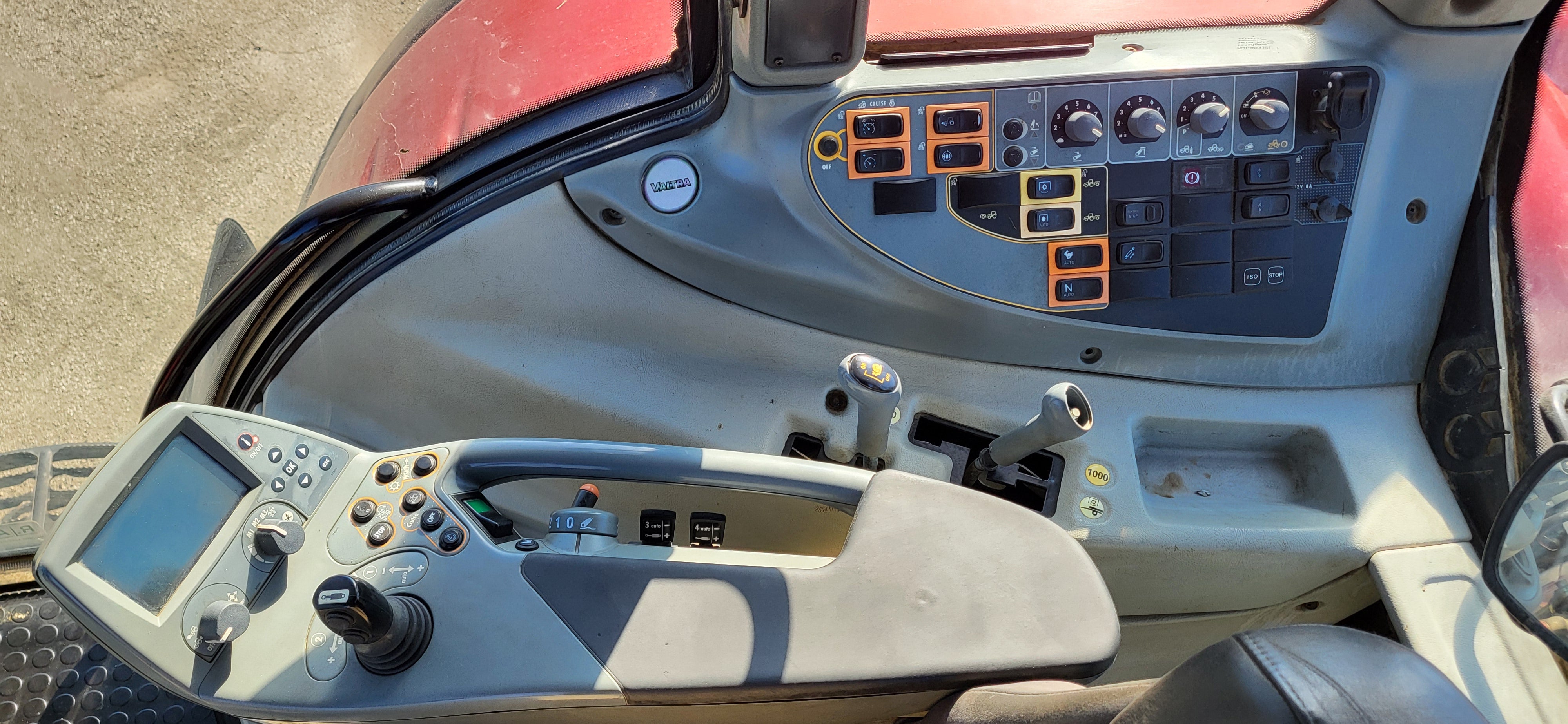 VALTRA T132