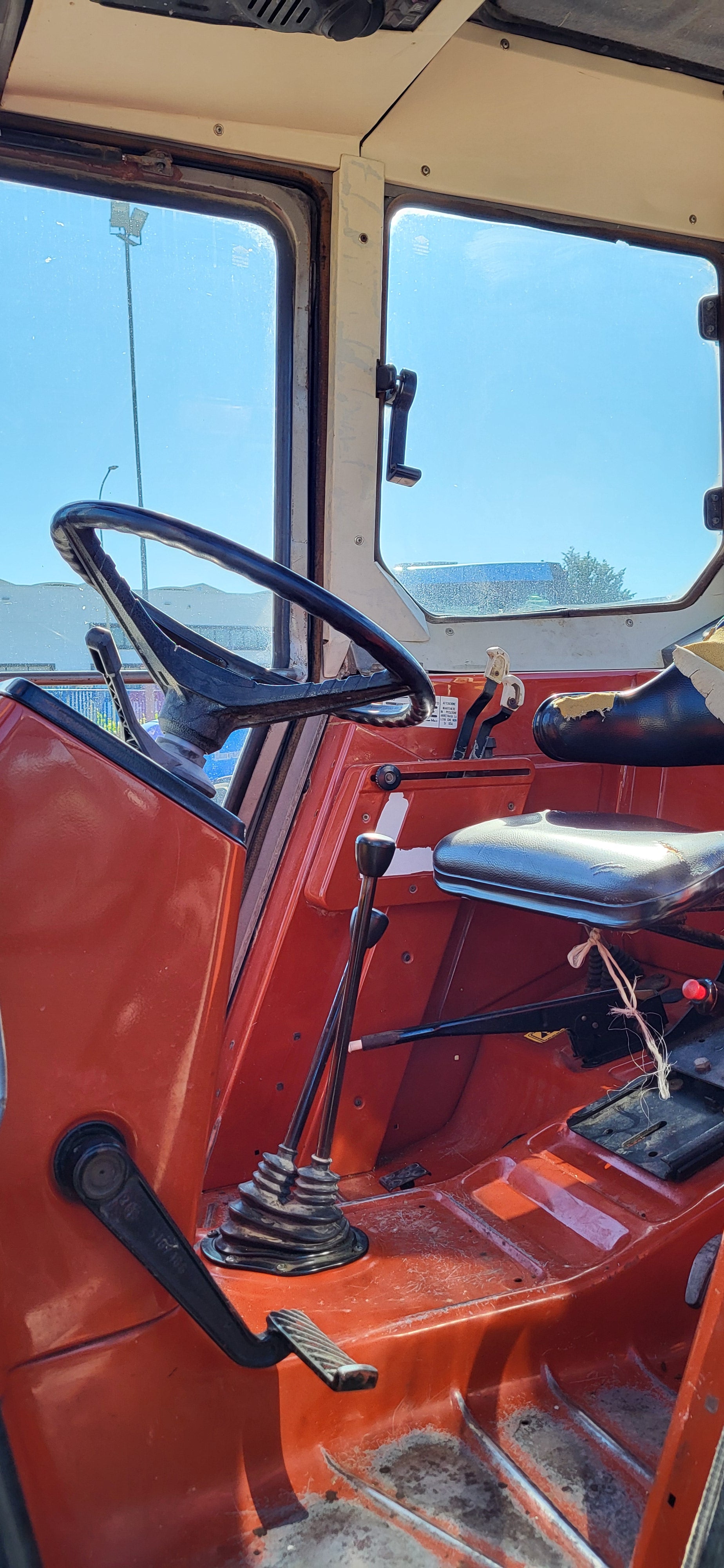 FIAT 880-5