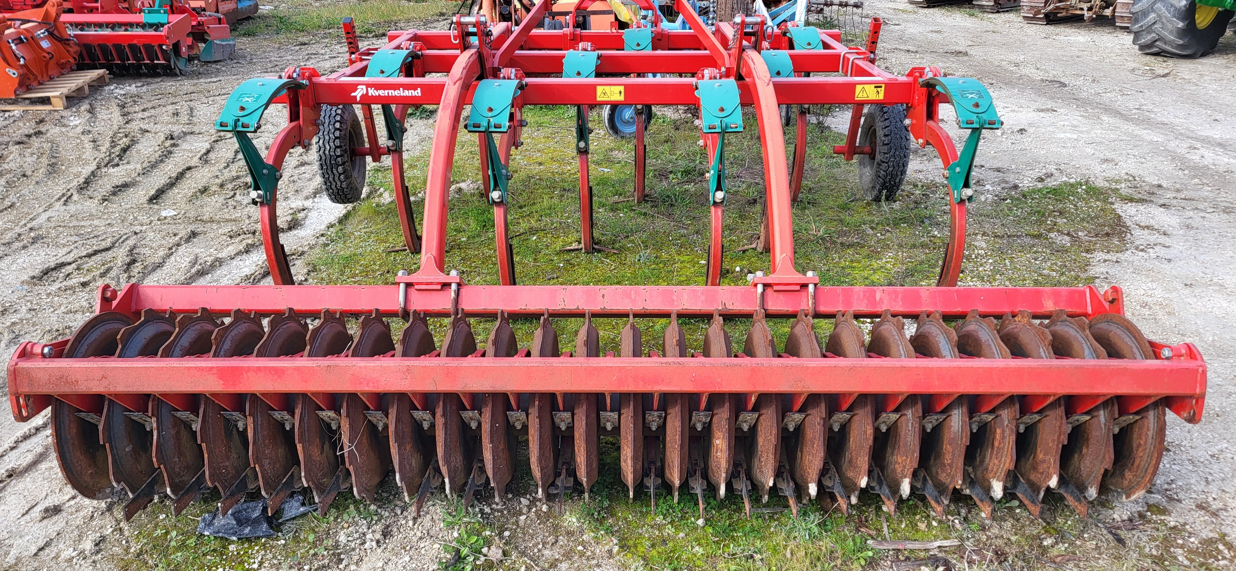 KVERNELAND CLCPRO 300