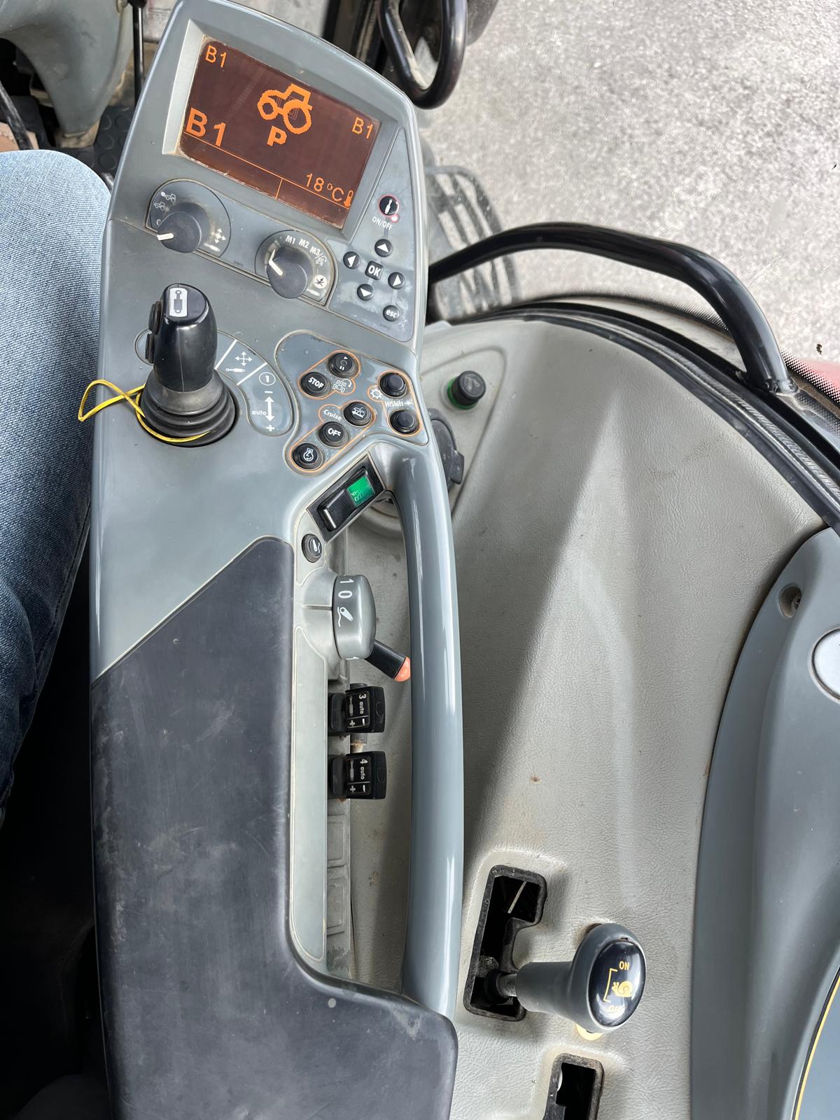 VALTRA T132