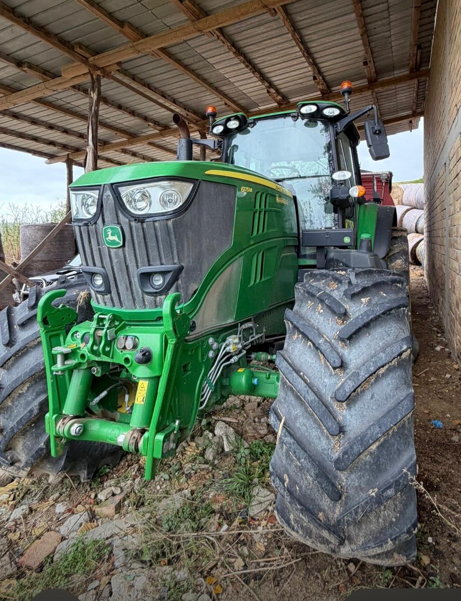 JOHN DEERE 6175 M