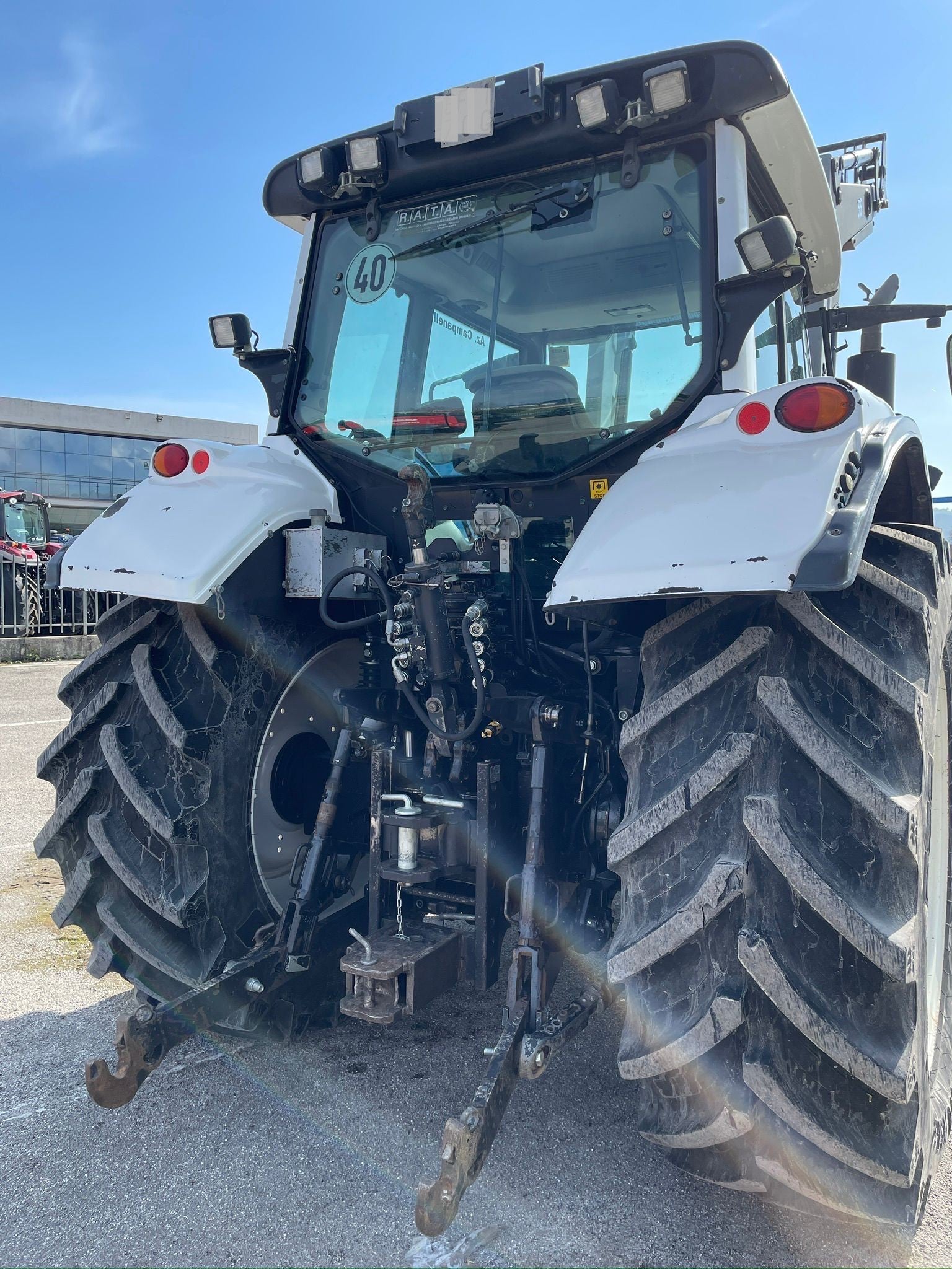 VALTRA N142