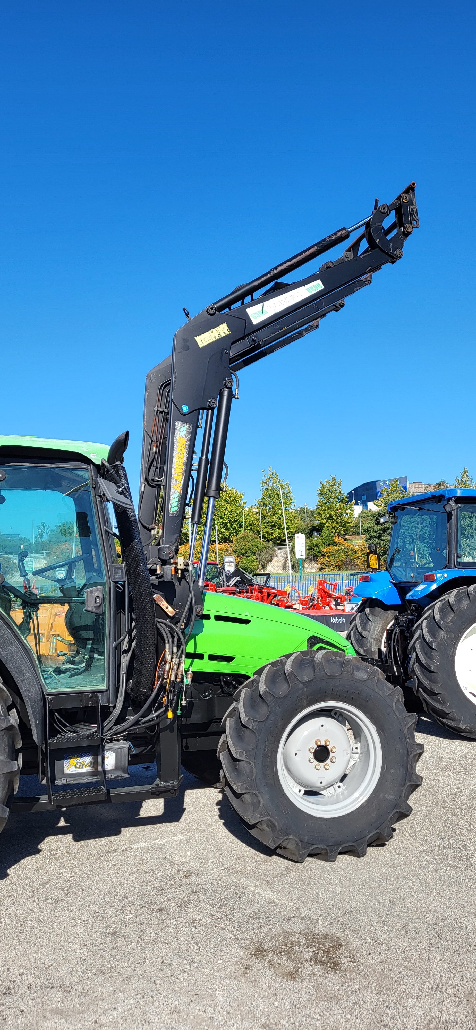 DEUTZ FAHR AGROPLUS 100