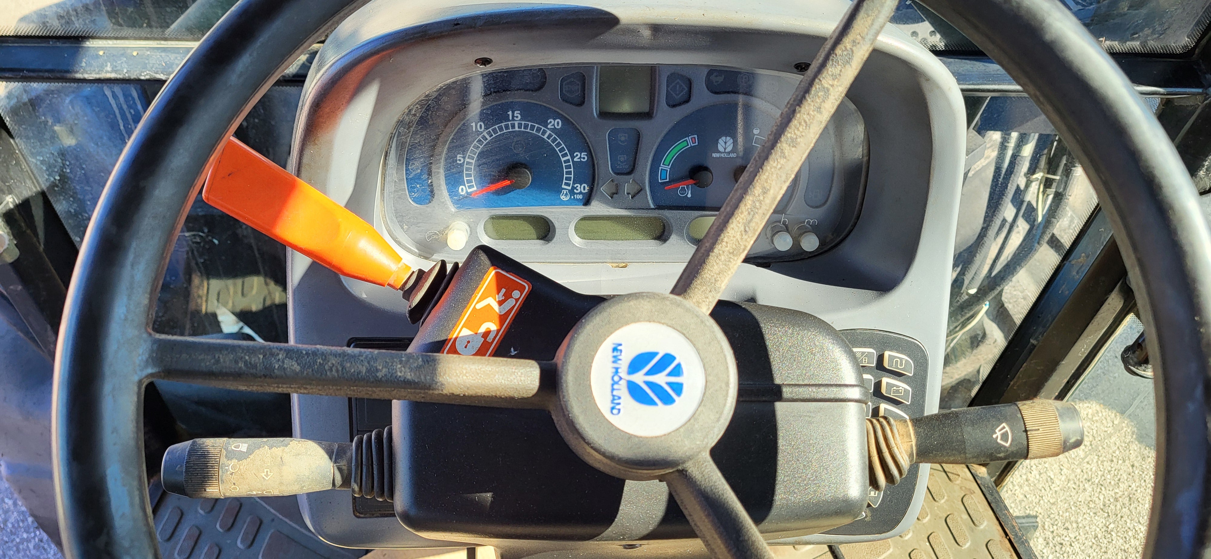 NEW HOLLAND TL 100 A