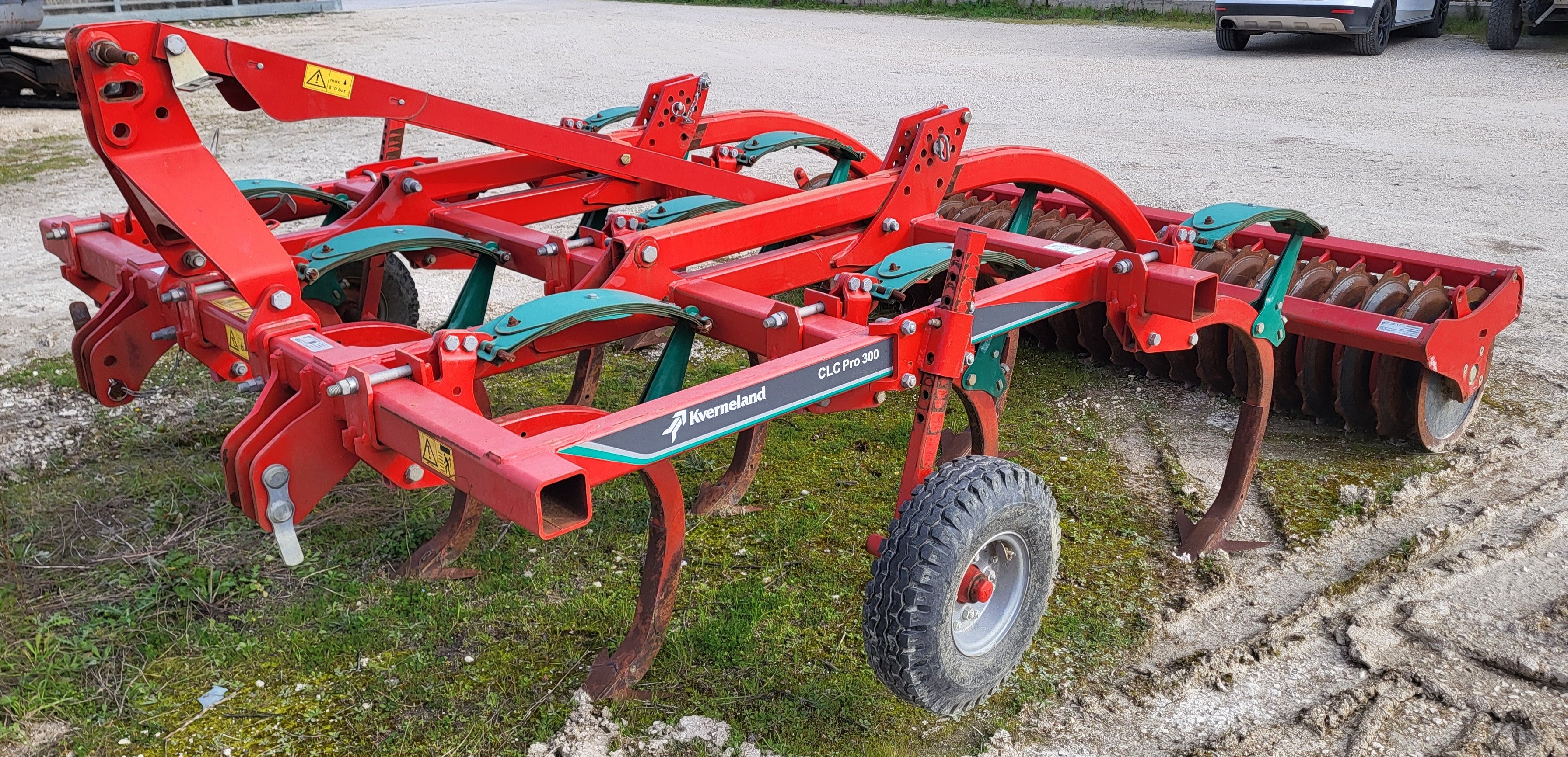 KVERNELAND CLCPRO 300
