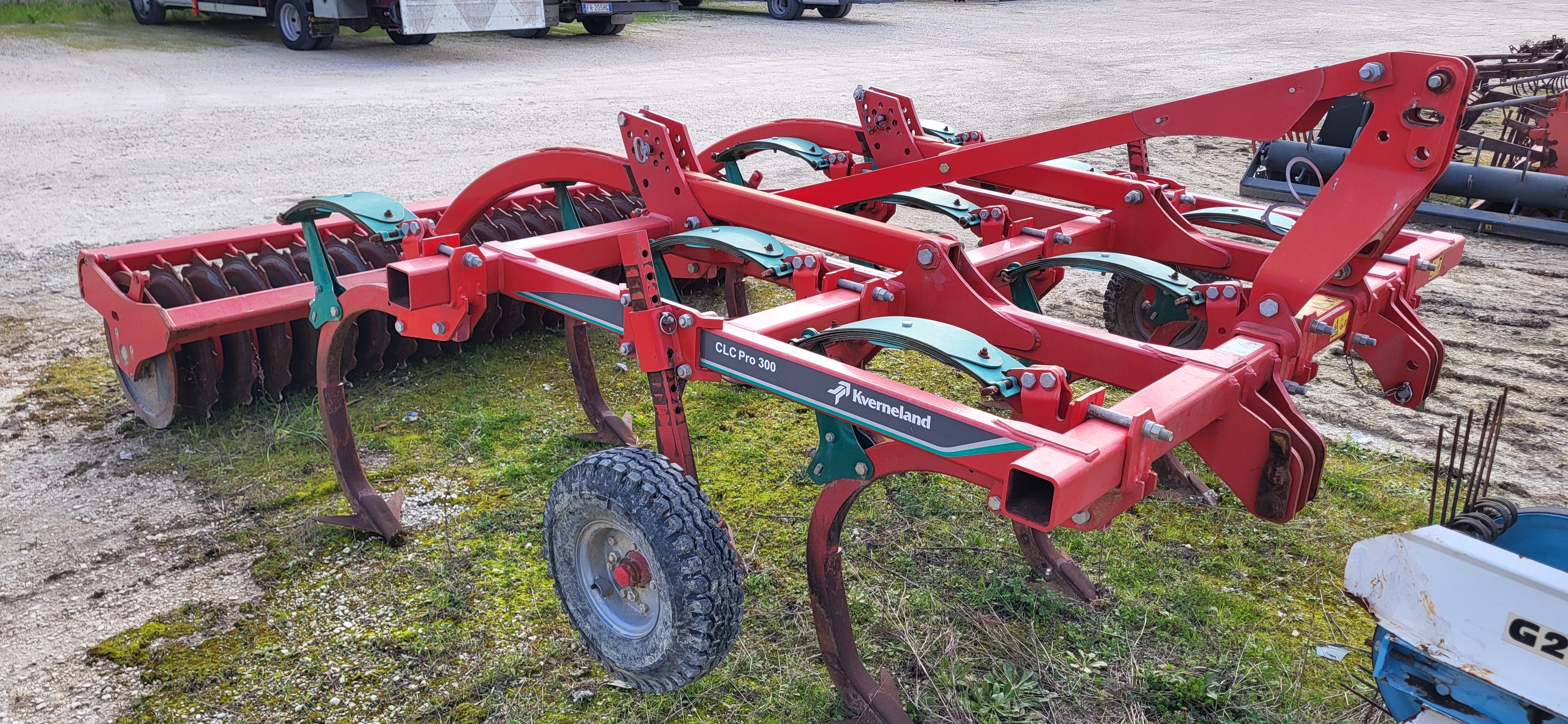 KVERNELAND CLCPRO 300