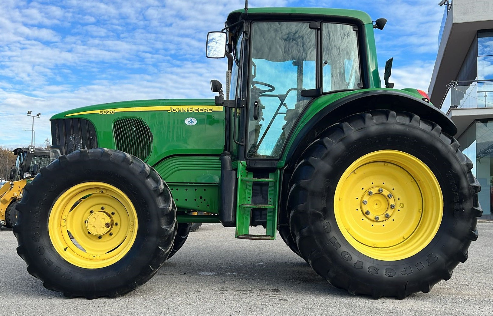 JOHN DEERE 6820