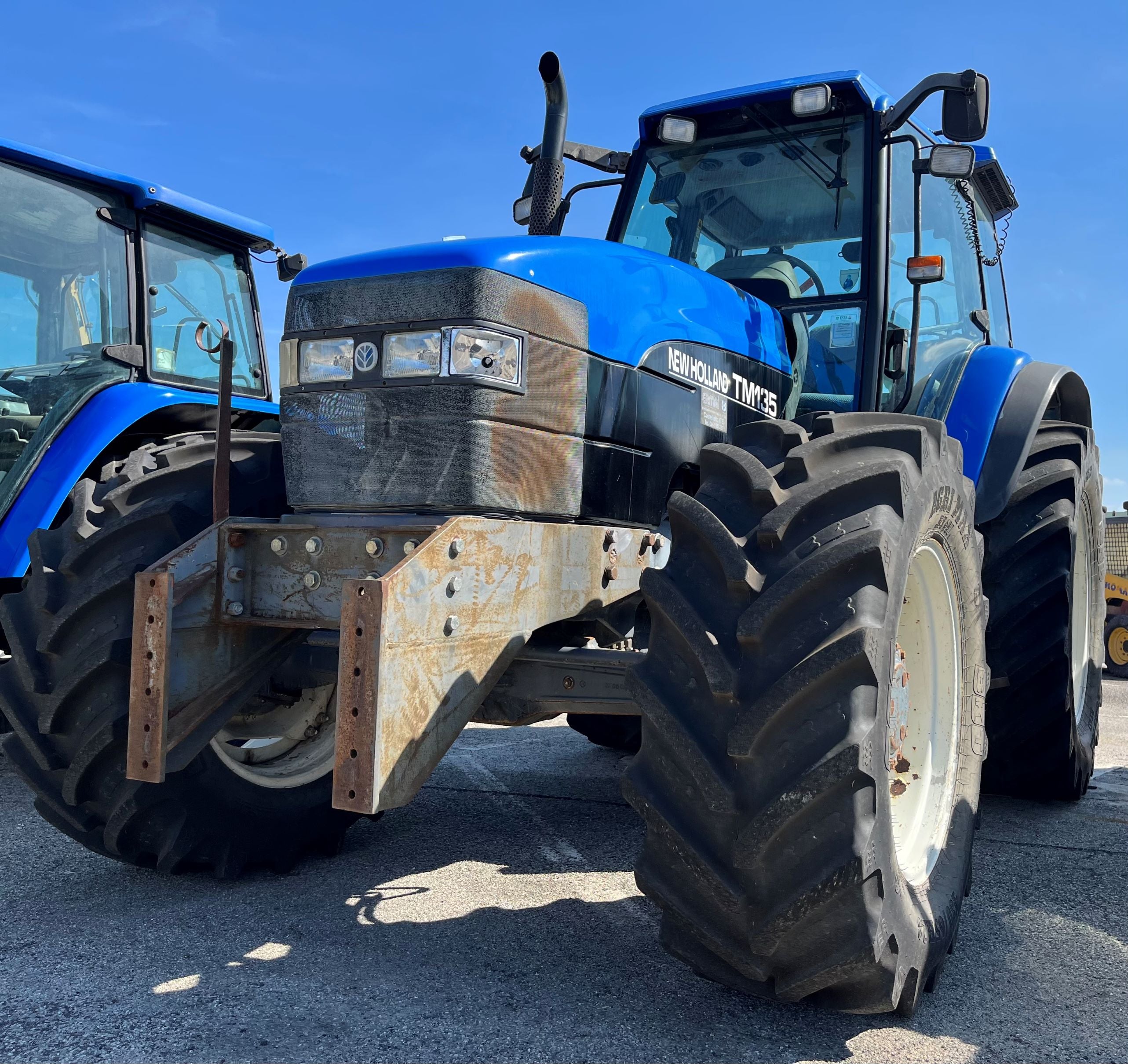 NEW HOLLAND TM 135