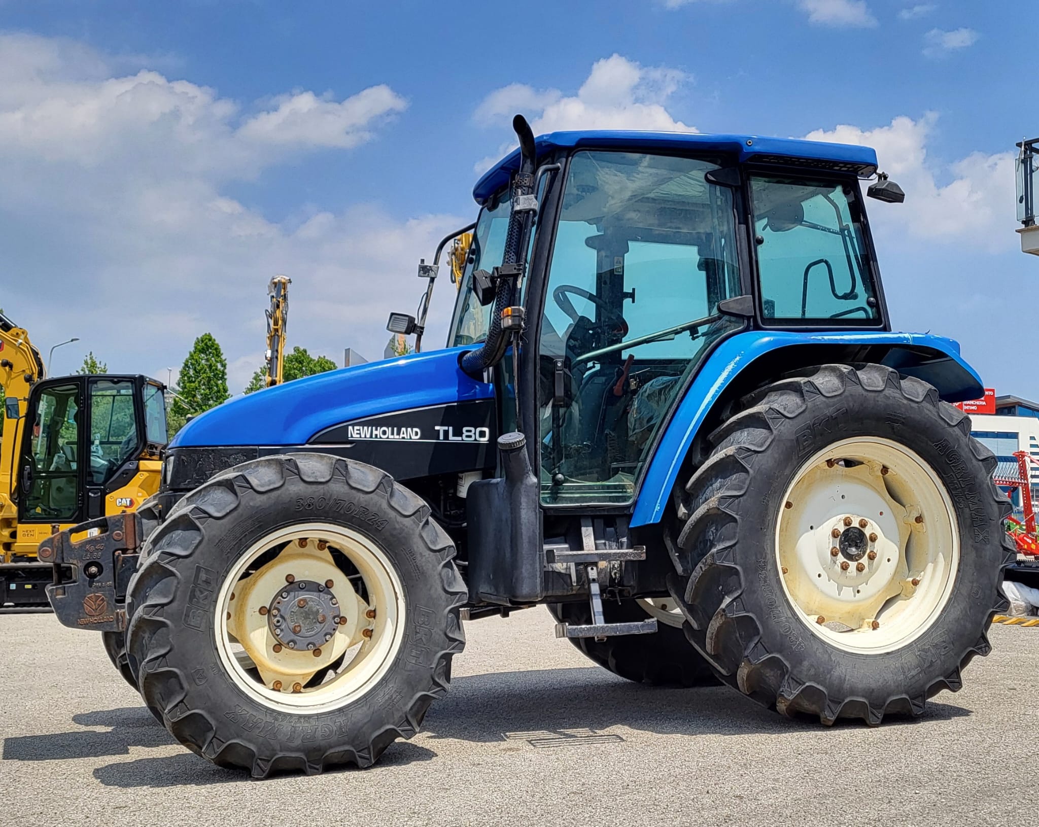 NEW HOLLAND TL 80 - 2002