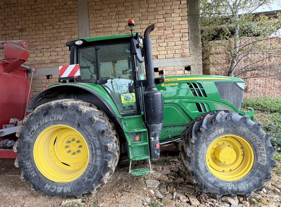 JOHN DEERE 6175 M